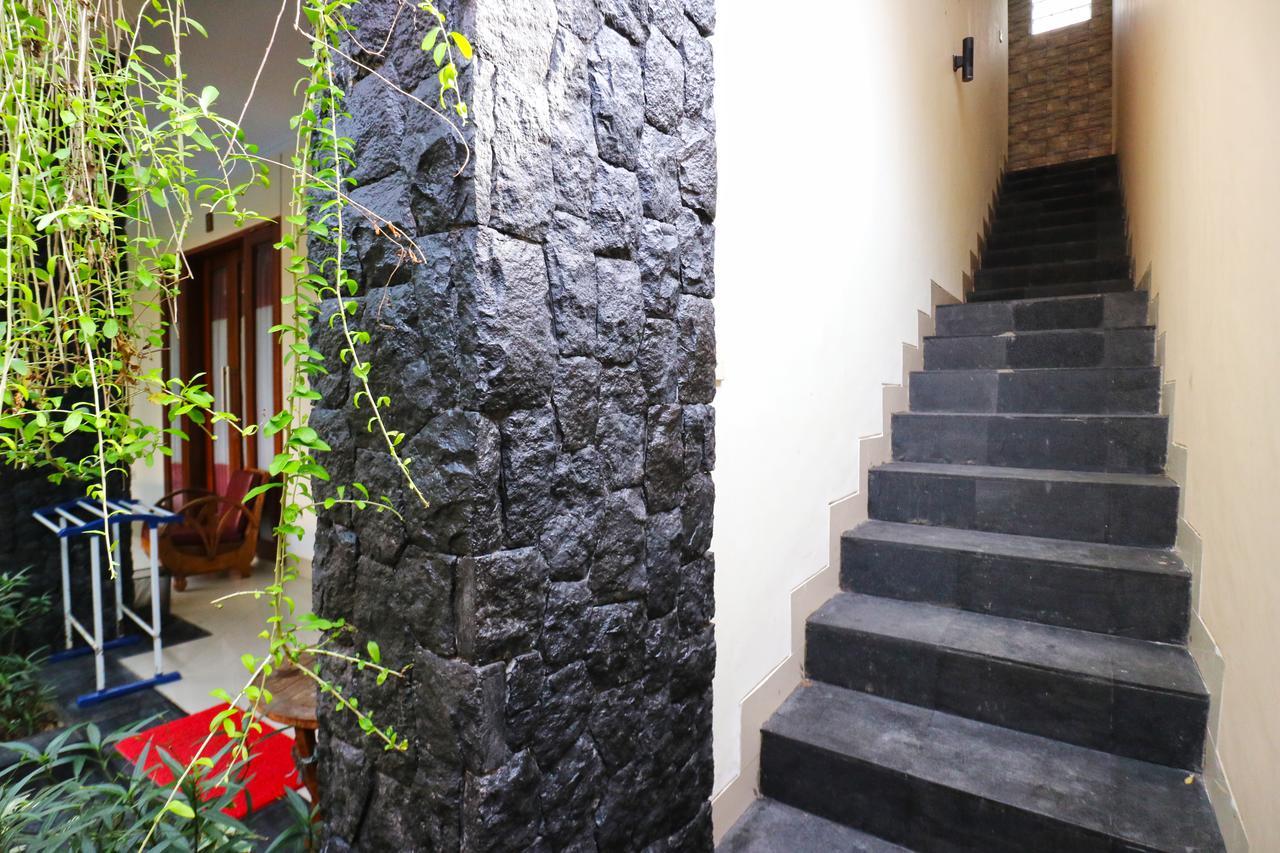 D'Astri Guesthouse Sanur Redpartner Denpasar Exterior foto